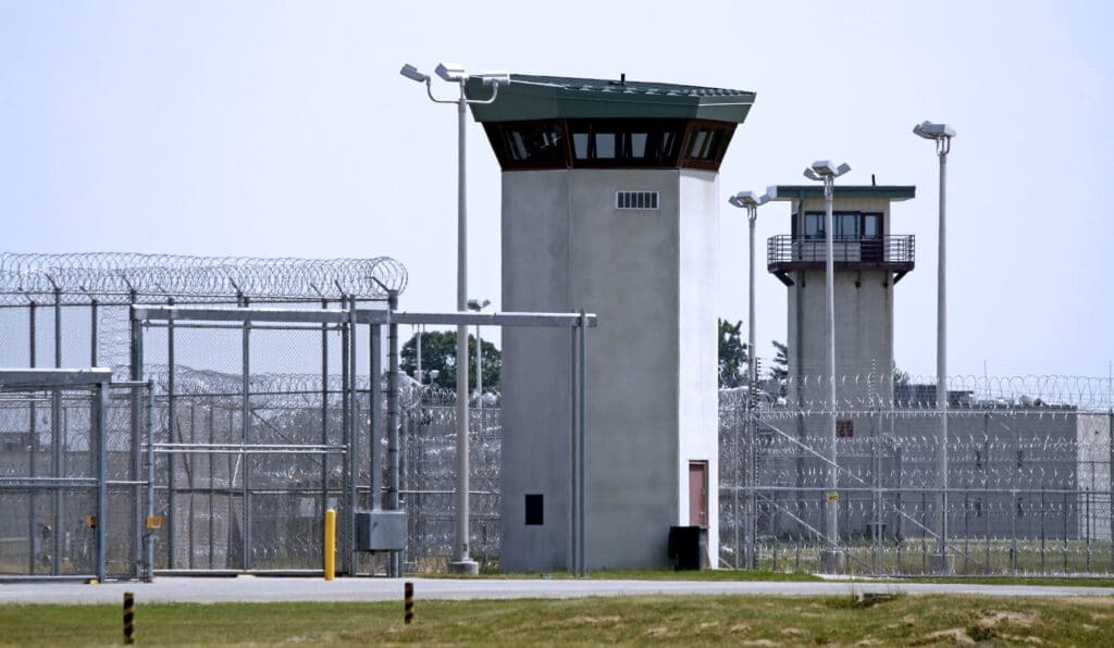 What Is A Medium Security Federal Prison? Medium Security Prison